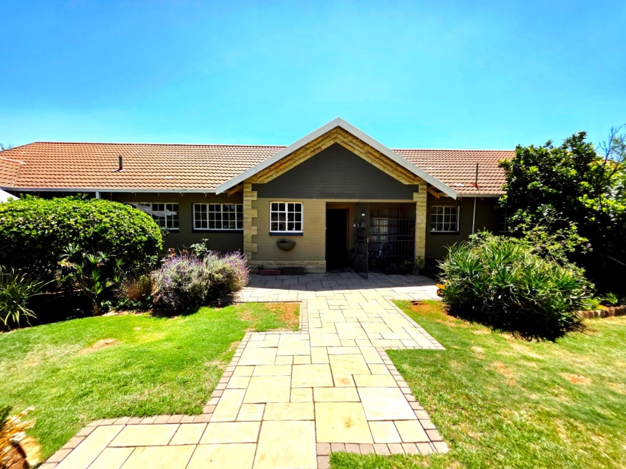 4 Bedroom Property for Sale in Fichardt Park Free State